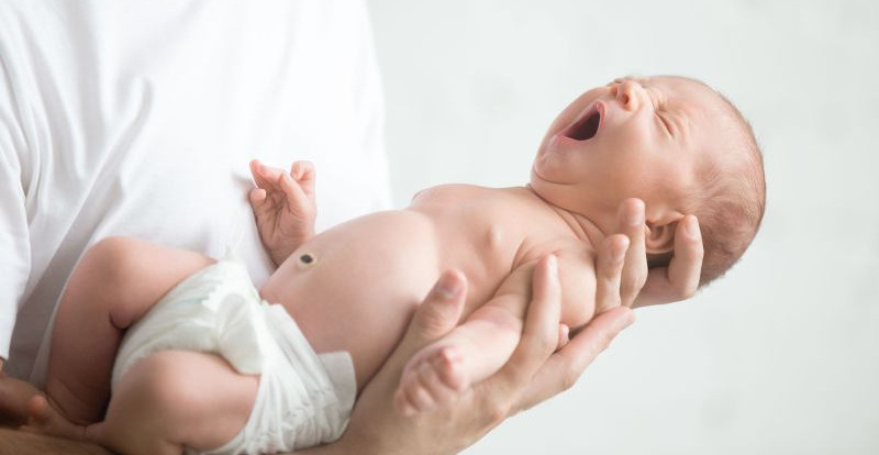 Miért lehet az, hogy egy kisbaba nem sír fel a születés után?